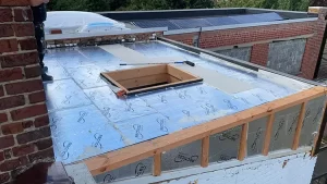 afbeelding van een plat dak door blue sky bouwcollectief