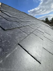 afbeelding van de renovatie van een scheef dak door blue sky bouwcollectief